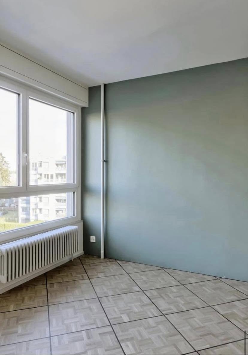 Espace lumineux après peinture — projet à Genève